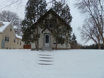 1327 28th Ave NE, Minneapolis, MN 55418 