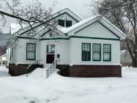 947 W Mark St, Winona, MN 55987 