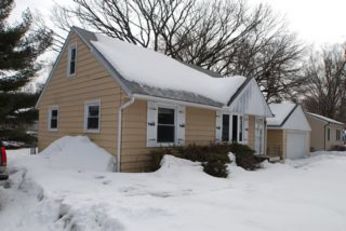 8805 Quincy St NE, Blaine, MN 55434 