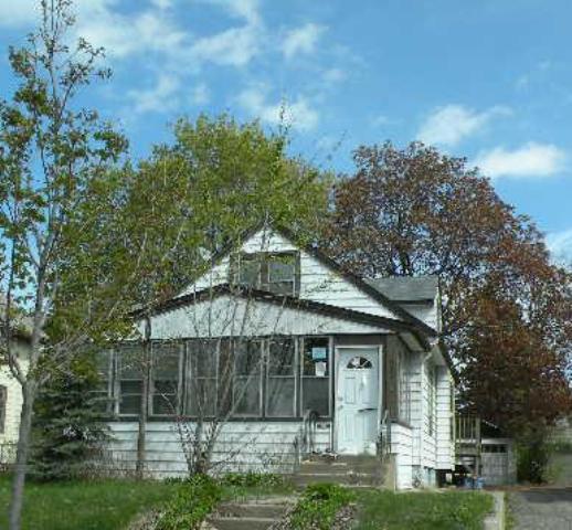 868 Pascal St, Saint Paul, MN 55104 