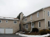 7325 Woodstock Curve, Bloomington, MN 55438 