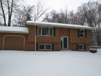 5921 Fairfield Rd, Mound, MN 55364 