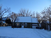 410 9th St E, Northfield, MN 55057 