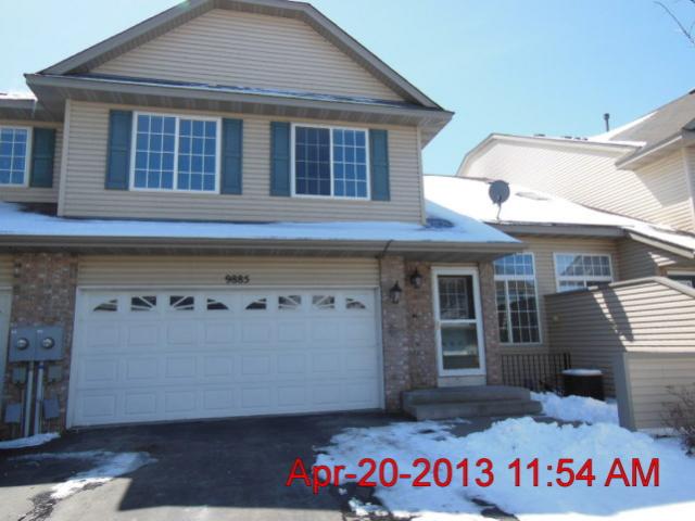 9885 Hamlet Ln South, Cottage Grove, MN 55016 