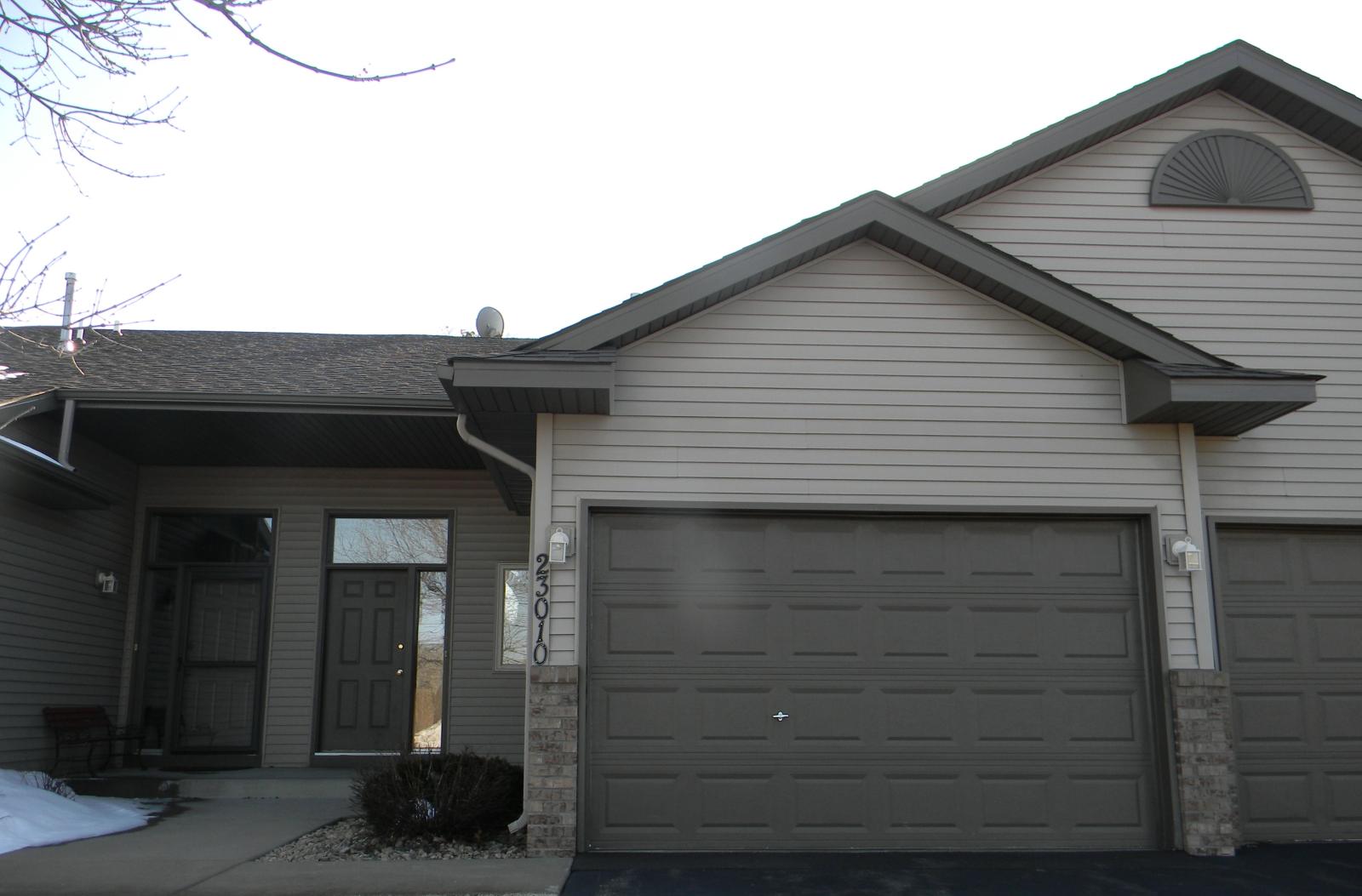 23010 Bittersweet S, St Francis, MN 55070 