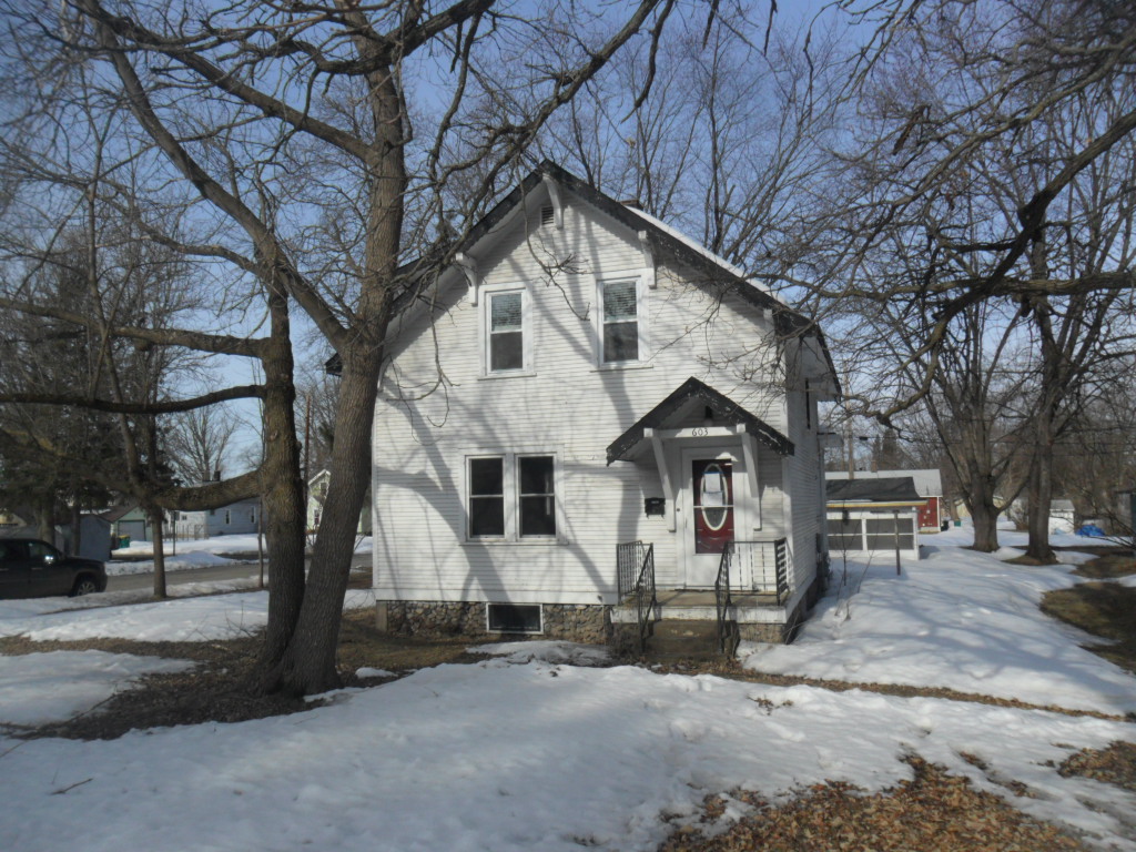 603 NE 5th Avenue, Grand Rapids, MN 55744 