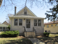 245 10th Ave S, South St Paul, MN 55075 