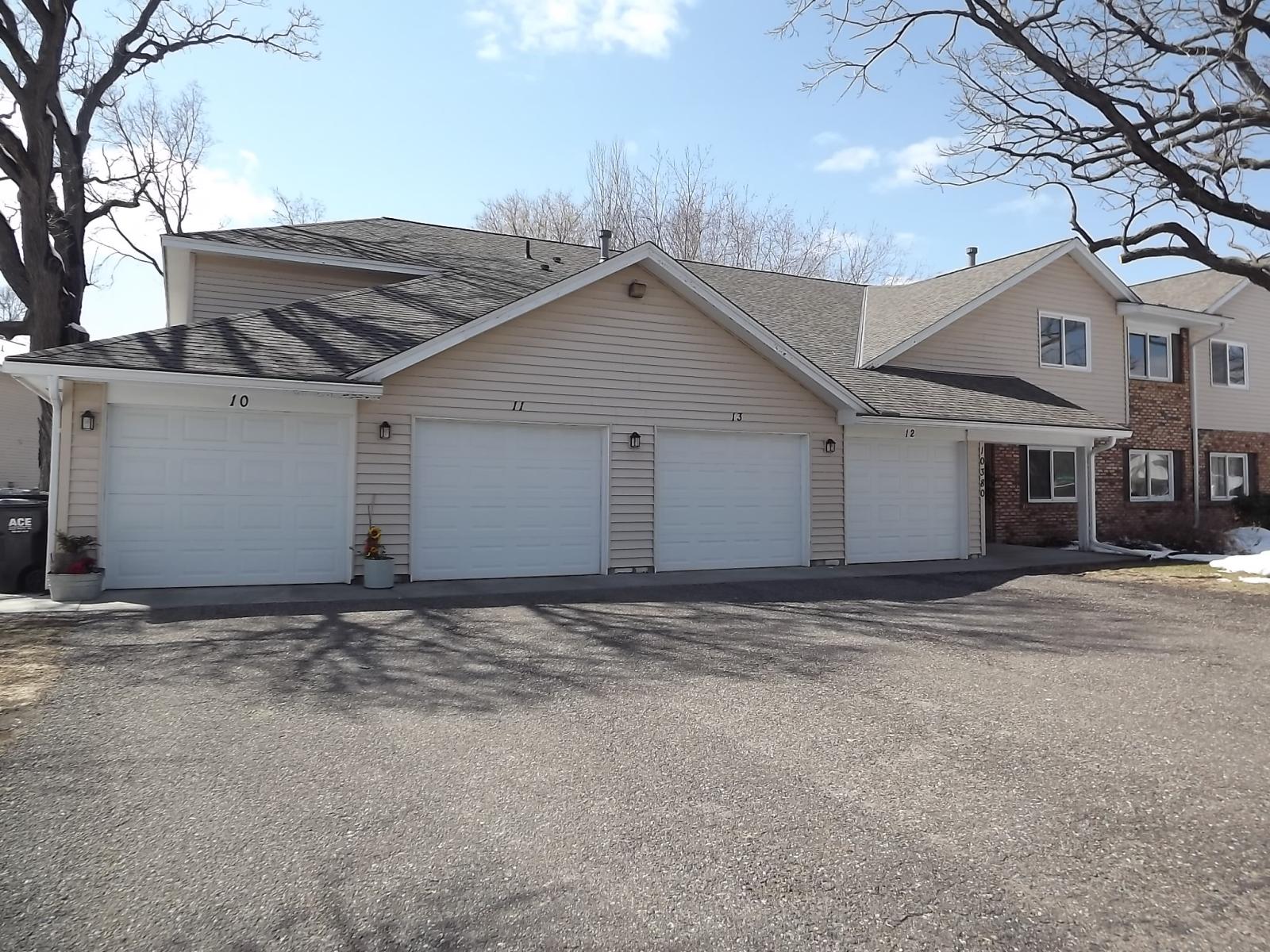 10380 Linnet Circl  Unit #12, Coon Rapids, MN 55433 