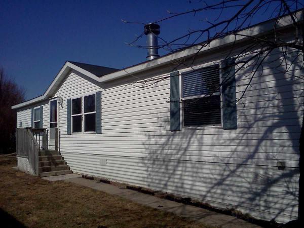 2701 Benlana Court, Maplewood, MN 55119 