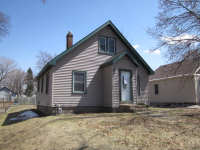 669 12th Ave NW, New Brighton, MN 55112 