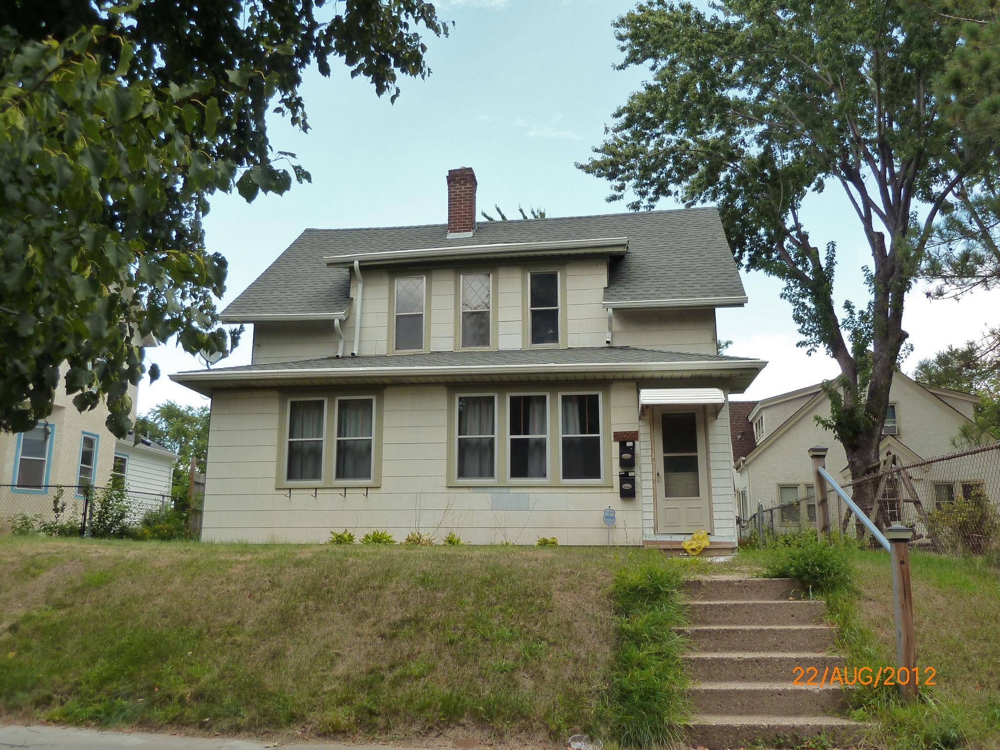 2405 Quincy St Ne, Minneapolis, MN 55418 