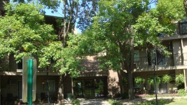 3850 Plymouth Blvd #215, Plymouth, MN 55446 