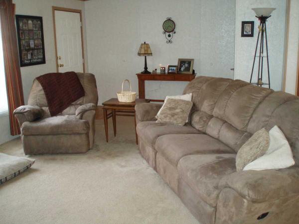 3332 90TH Ave NE, Blaine, MN 55449 