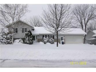 1949 Highview Dr E, Sauk Rapids, MN 56379 