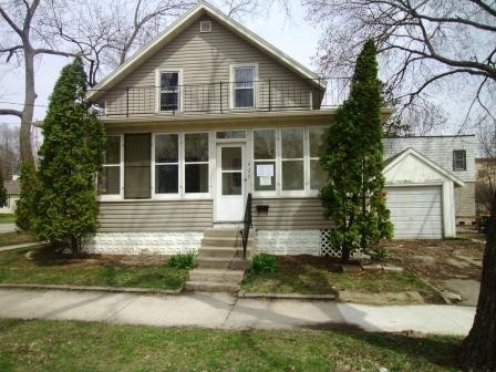 429 SW 7th St, Rochester, MN 55902 