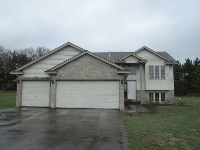 1636 149th Ln NE, Ham Lake, MN 55304 