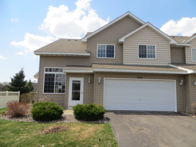 2571 Yellowstone Dr, Hastings, MN 55033 