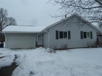 1008 Dale St, St Joseph, MN 56374 