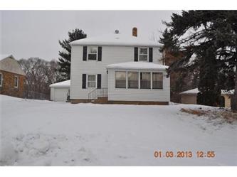 301 Wyoming St E, St Paul, MN 55107 