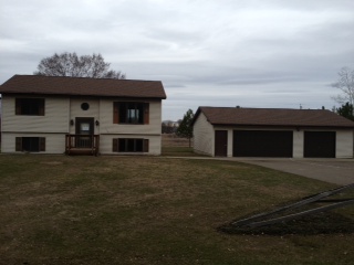 1705 Crestview Dr, Little Falls, MN 56345 