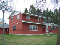 210 Baker Ave E, Winsted, MN 55395 