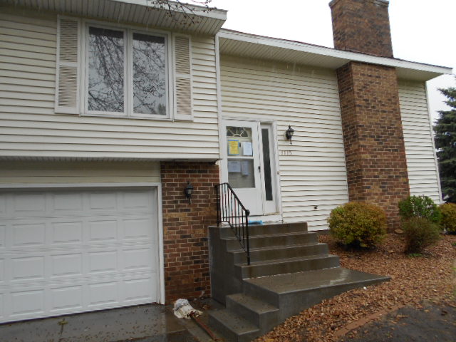 1715 140th St W, Burnsville, MN 55337 