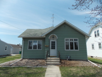 809 14th St NE, Austin, MN 55912 