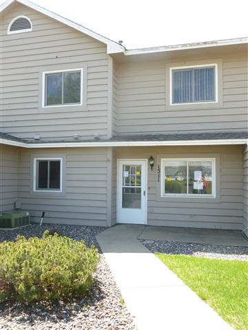 1511 NW Creek Meado, Coon Rapids, MN 55433 