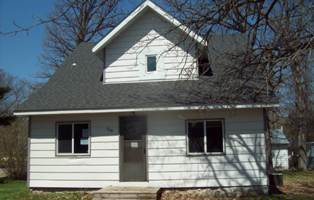 160 6th Street NW, Milaca, MN 56353 