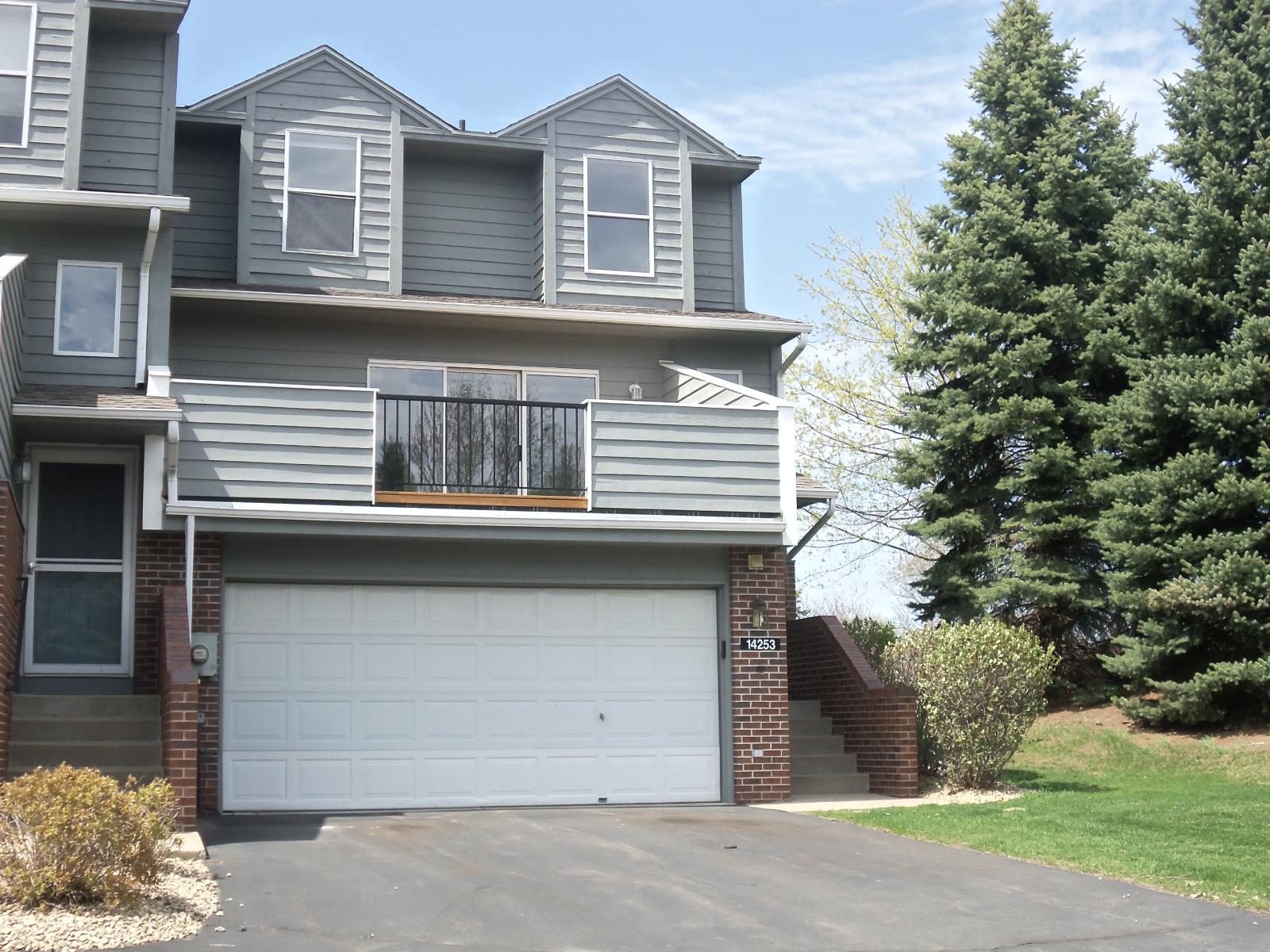 14253 Empire Ave, Apple Valley, MN 55124 