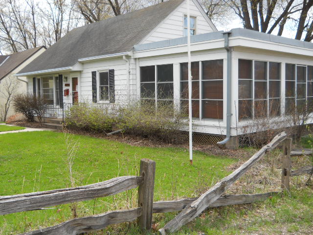 4125 43rd Ave N, Robbinsdale, MN 55422 