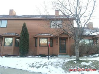 35 Westchester Squ, Burnsville, MN 55337 