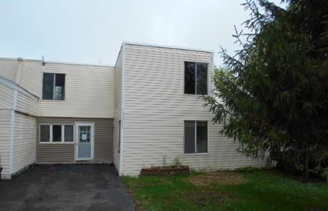 110172 Friendship L, Chaska, MN 55318 