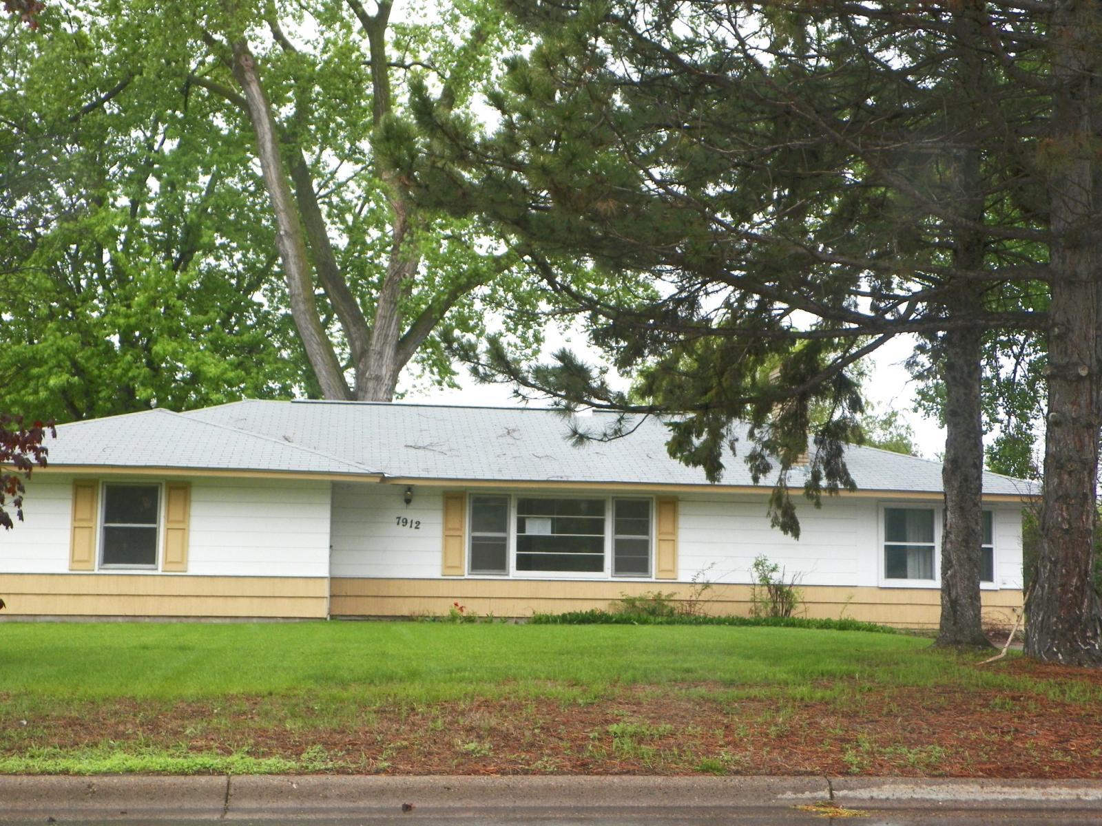 7912 Terrace Rd NE, Spring Lake, MN 55432 