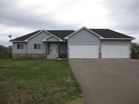 23647 London Ct NE, East Bethel, MN 55005 