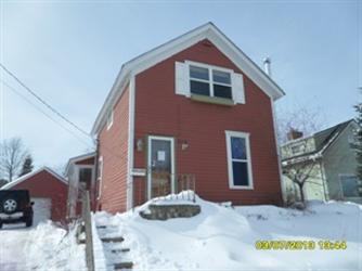 916 6th Ave S, Stillwater, MN 55082 