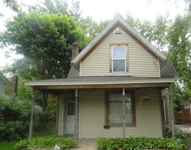 1019 6th Ave, Stillwater, MN 55082 