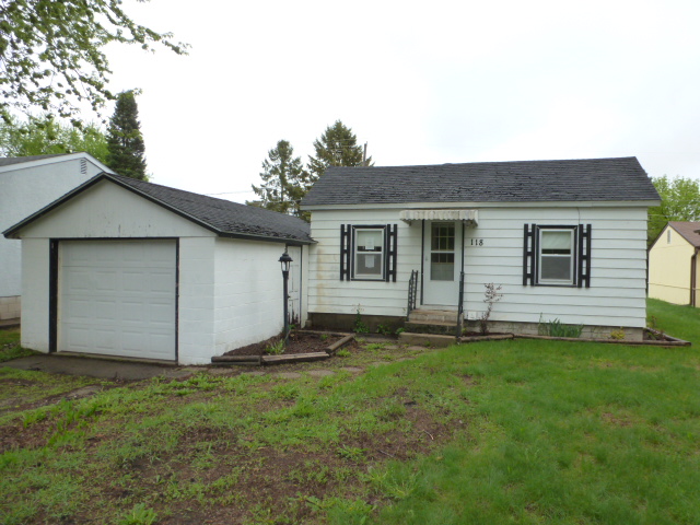 118 Elm Street Nort, Lester Prairie, MN 55354 