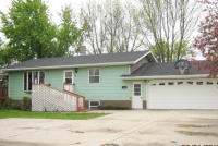 199 S Pine St, Vesta, MN 56292 
