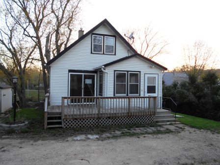 415 10th St NW, Rochester, MN 55901 