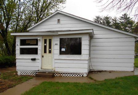 613 Washington Aven, Wabasha, MN 55981 