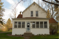 704 W Broadway Aven, Little Falls, MN 56345 