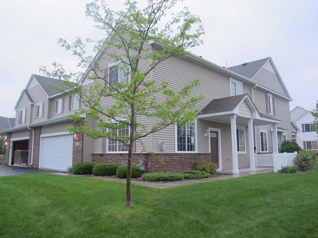 9775 Vagabond Ln N, Maple Grove, MN 55311 