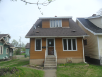 1218 12th Ave E, Hibbing, MN 55746 