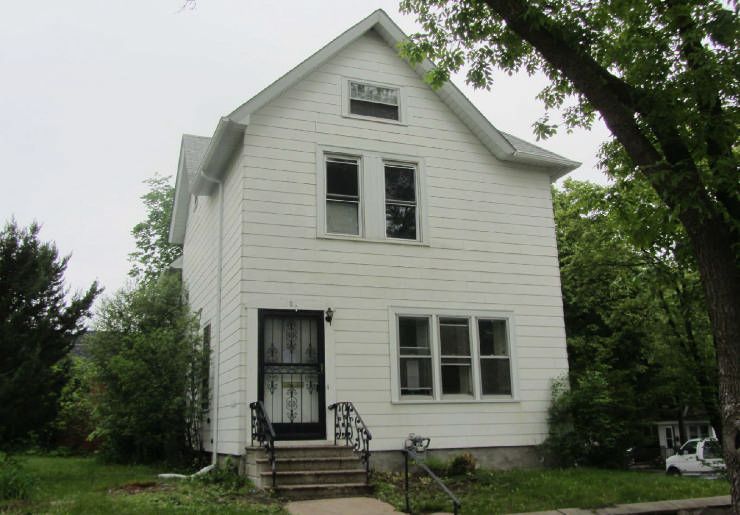 301 Chatsworth St N, Saint Paul, MN 55104 