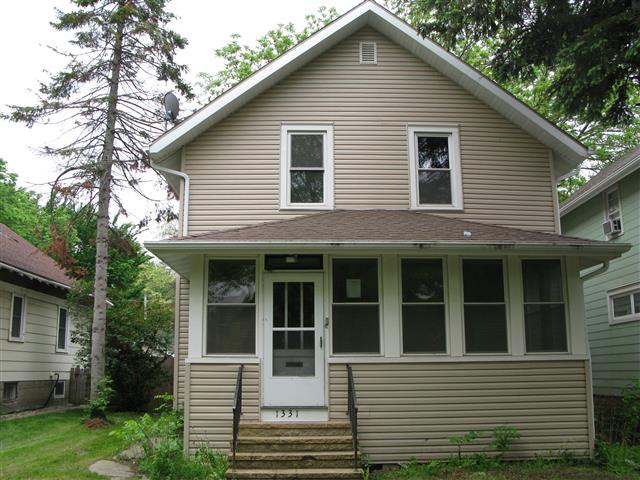 1331 N 4th St, Mankato, MN 56001 