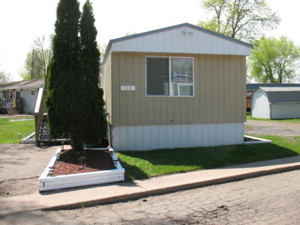 136 Mayfair Road, Vadnais Heights, MN 55127 