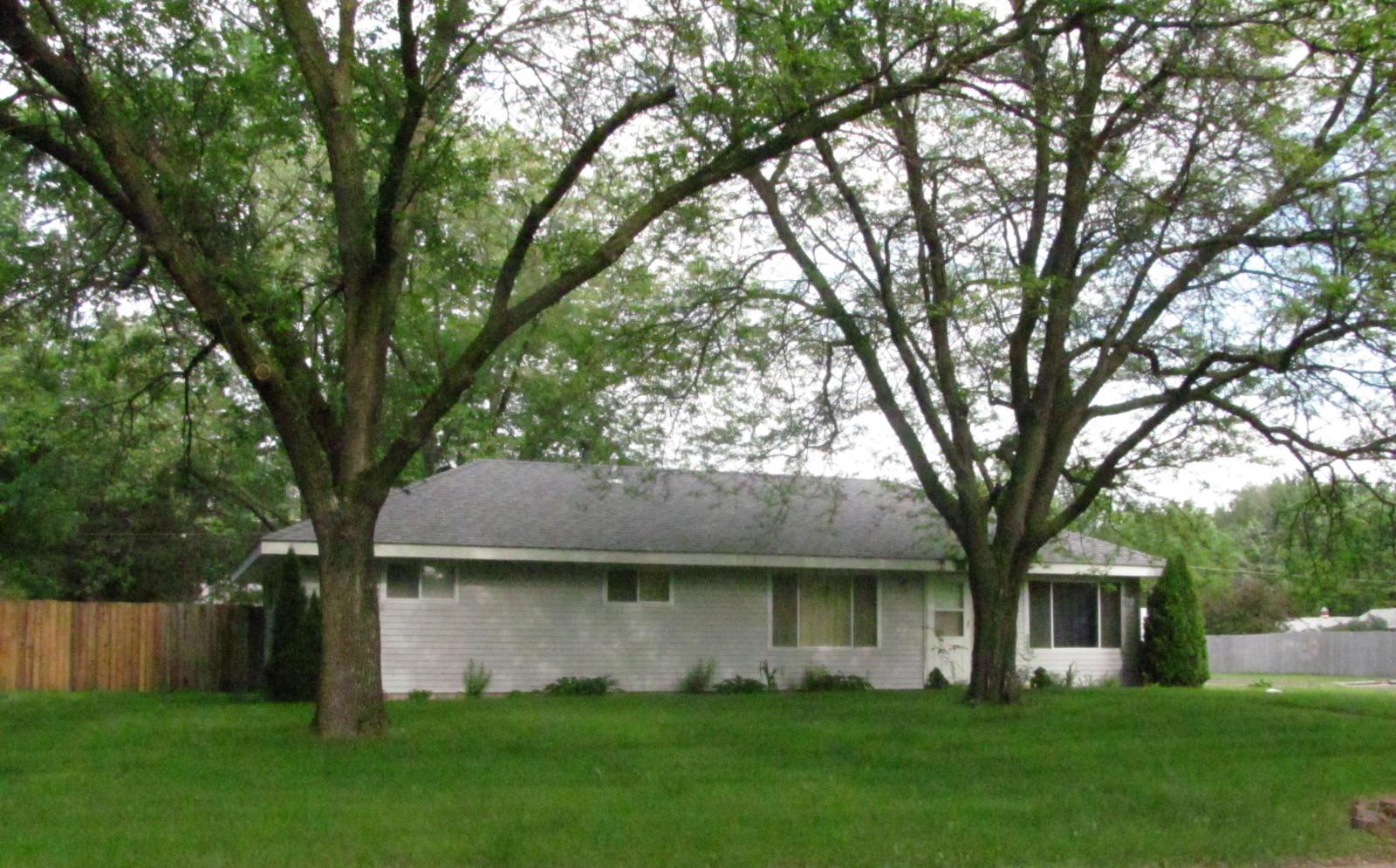 10101 Sycamore Street Nw, Minneapolis, MN 55433 