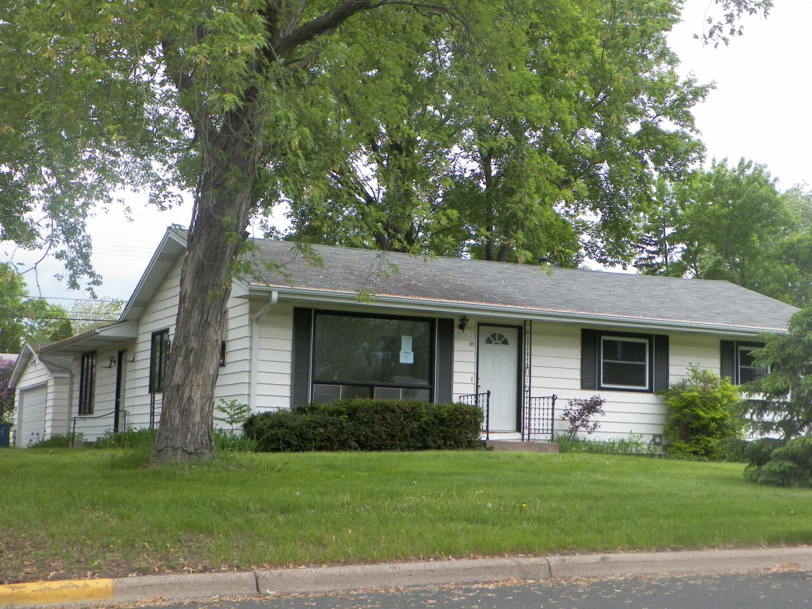 6600 Mckinley St NE, Fridley, MN 55432 