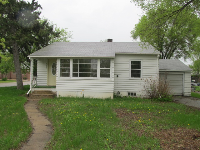 201 Leslie Ave W, Clarissa, MN 56440 